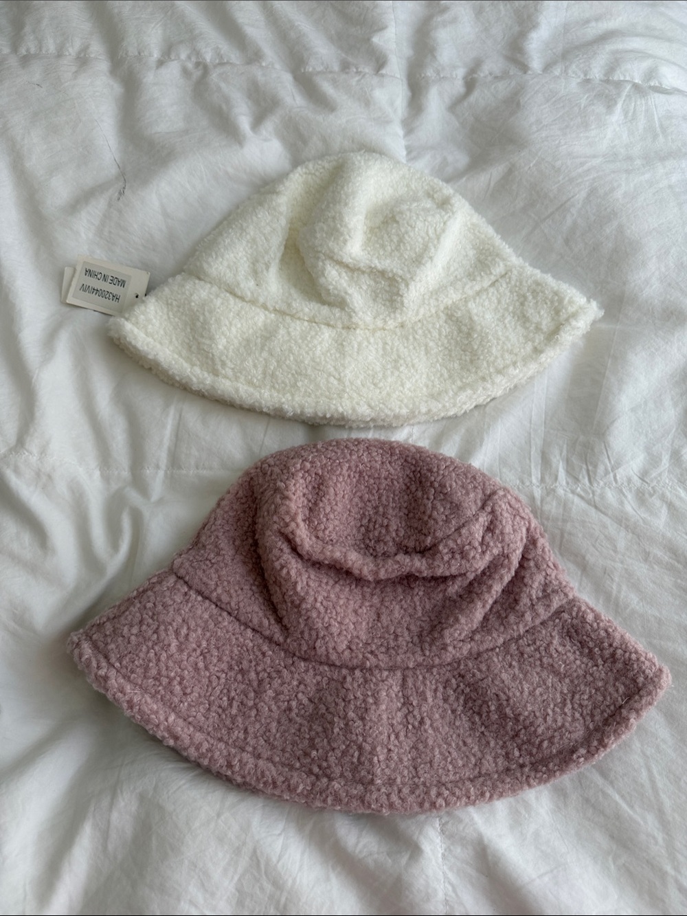 Sherpa Bucket Hat - White and Dusty Pink